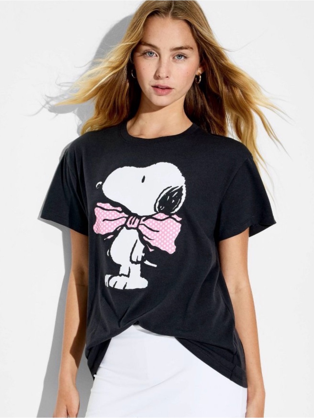 Peanuts Snoopy Bow Short Sleeve Graphic Tee